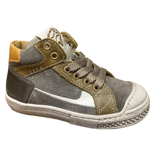 Stones and Bones  kaki